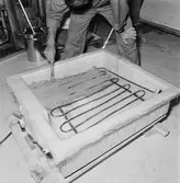 Arbete med ny plastprop. i pl. verkstan