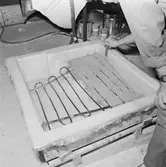 Arbete med ny plastprop. i pl. verkstan