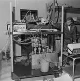 Provbänk till smörjoljepumpar maskinverkst.