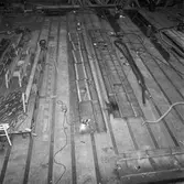 Arbete med bostadsplattformar till oljerigg och lyft till pråm för transport