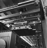 Arbete med bostadsplattformar till oljerigg och lyft till pråm för transport