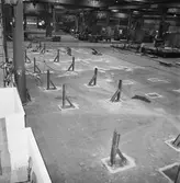 Arbete med järnvägsvagnar i hall 2