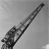 Målningsarbeten på 100 tons kranen