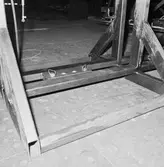 Arbete med krigsbroar i plåtverkst.