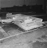 Släde till slipdragning i g:a motorverkst.