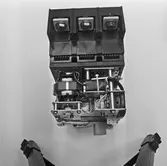 Generator och sektionsbry. och A.isometer Bender Singapore fartygen