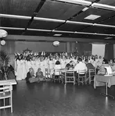 Lucia i matsalen och kontorshuset