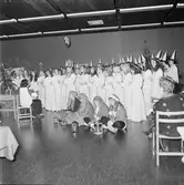 Lucia i matsalen och kontorshuset