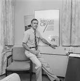 Tommy Melin med personal Tele avd.