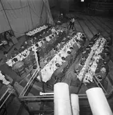 Personalen å plåt och svetsverkst. avslutningsfest