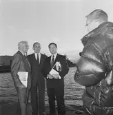 Boken om Karlskronavarvets historia avtäcks i mastkranen