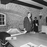 Boken om Karlskronavarvets historia avtäcks i mastkranen