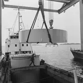 Lyft av stålkärl för kärnkraftverk till lastfartyg