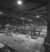 Montering av ny svetsrobot i plåtverkst.