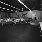 VD H. Hedman arbetsplatsträff i matsalen