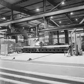 Krigsbrosektion i robotsvetsmaskinen plåtverkst.