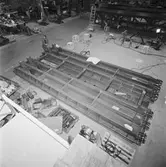 Arbetsbilder på krigsbro 48 m i plåtverkst.