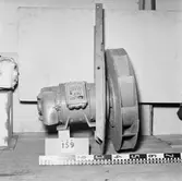 El.sekt. fotografering av motorer i förråd