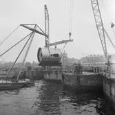 Ub U 4 i docka sektion till skrovet (lyft)