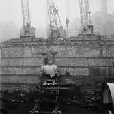 Ubåten Aborren lyft i docka (Motorn)