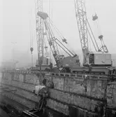 Ubåten Aborren lyft i docka (Motorn)