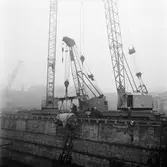 Ubåten Aborren lyft i docka (Motorn)