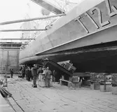 Lyft av T 124 i docka 1