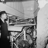 Lyft av motor från maskinrum på T 126