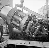 Lyft av motor från kaj till maskinrum T 126