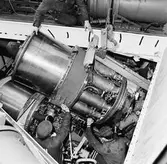 Lyft av motor från kaj till maskinrum T 126