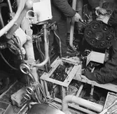 Lyft av motor från kaj till maskinrum T 126