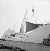 Lyft av akterstäv från verkstadskaj M/s Garm