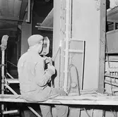 Arbete till nya travers i plåtverkstan