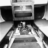 Motor ombord på segelbåten Viggen