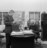 Int av snickarverkstan och personalen