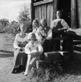 Fröken Skansen Gunnel Bergström och Skansenguiderna