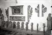 Bänkgavlar och altarprydnader, utställd på Västmanlands läns museum, Västerås slott, 1939.