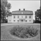 Berga herrgård vid Berga slott, Västerhaninge socken, Södermanland.