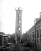 Brandkåren. Övning med Sundsvallstegen på brandstationen. 8317 är troligen inte accesionsnummer, 8817 är vykort.