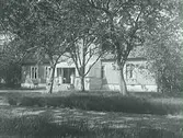 Exteriör. Mangårdsbyggnad på Göingegården. Lantgård.Bilden tagen mot nordväst.