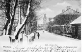 Snöbild. Kungsgatan mot norr. Till vänster syns kvarteret Kronofogden. 
Text: 