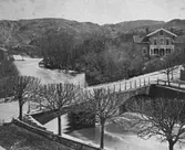 Enligt text på fotot: 