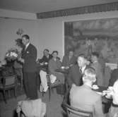 Norska fotbollsspelare på restaurang Havet, Uddevalla, den 15 juni 1947