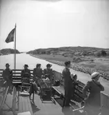 På passagerarbåt i Sotenkanalen