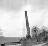 Tunnfabrikens skorsten rasar 1958