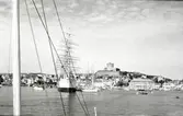 Marstrand fr. kanalen vid GKSS 100 år.