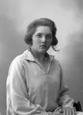 Enligt fotografens journal nr 5 1923-1929: 