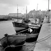 10. Frankrike. Fotojournal finns på B.M.A. + fotoalbum.
Samtidigt förvärv: Böcker och arkivmaterial.
Foton tagna 1959-10-17.
12 Bilder i serie.