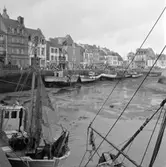 10. Frankrike. Fotojournal finns på B.M.A. + fotoalbum.
Samtidigt förvärv: Böcker och arkivmaterial.
Foton tagna 1959-10-17.
12 Bilder i serie.