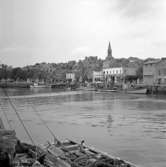 13. Frankrike. Fotojournal finns på B.M.A. + fotoalbum.
Samtidigt förvärv: Böcker och arkivmaterial.
Foton tagna mellan 1959-10-17 och 1959-10-18.
12 Bilder i serie.